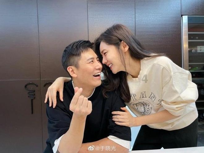 敏捷的白球